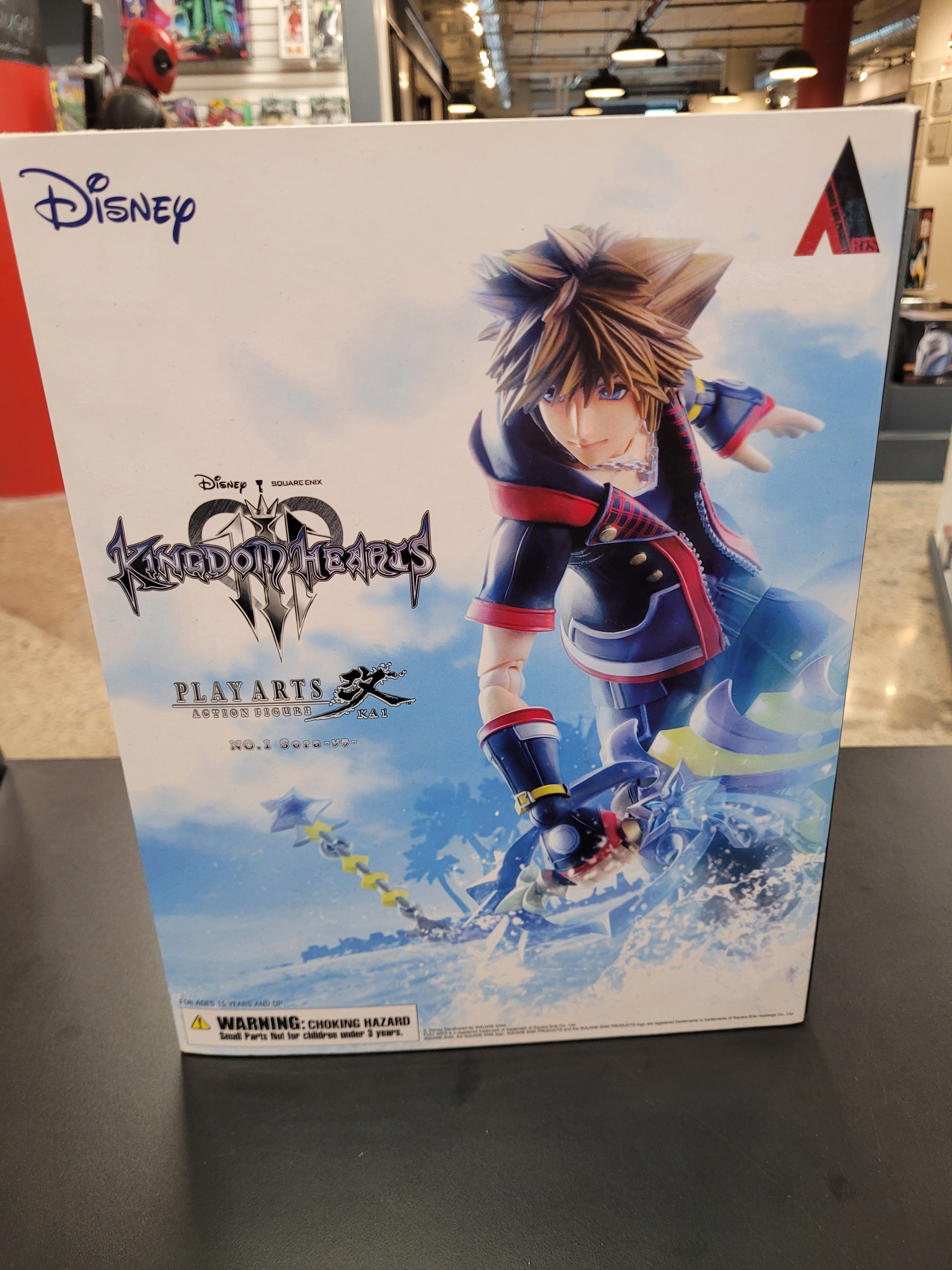 KINGDOM HEARTS III PLAY ARTS KAI ACTION FIGURE - SORA VER. 2 | L.A. Mood Comics and Games