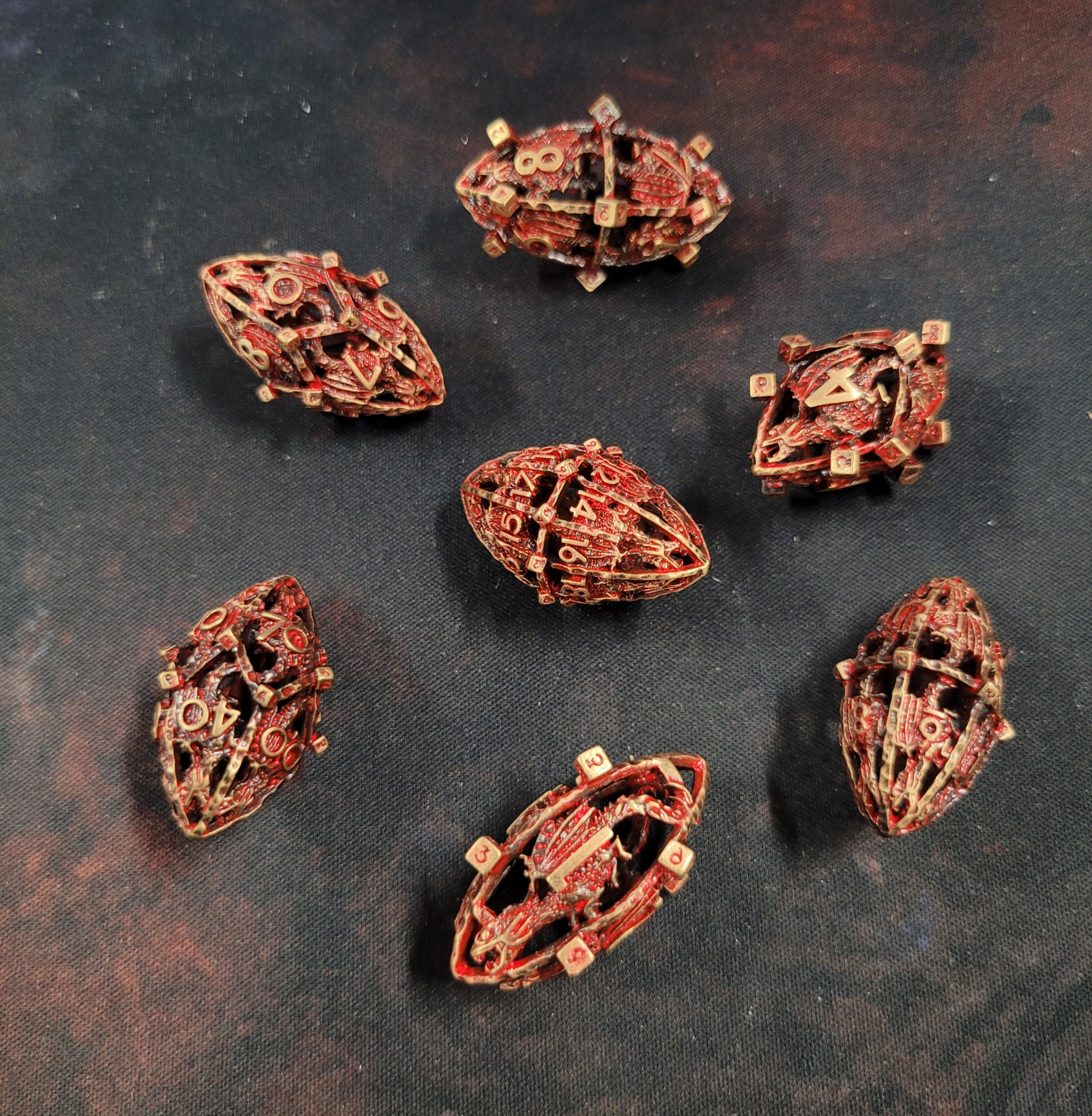 MYTHROLL DRAGON'S EGG 7 PC. DICE SET - RED | L.A. Mood Comics and Games