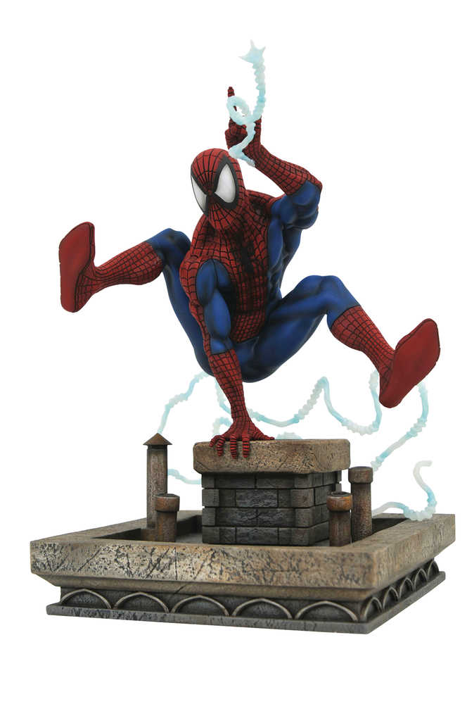 Marvel Gallery 90s Spider-Man PVC Figure | L.A. Mood Comics and Games