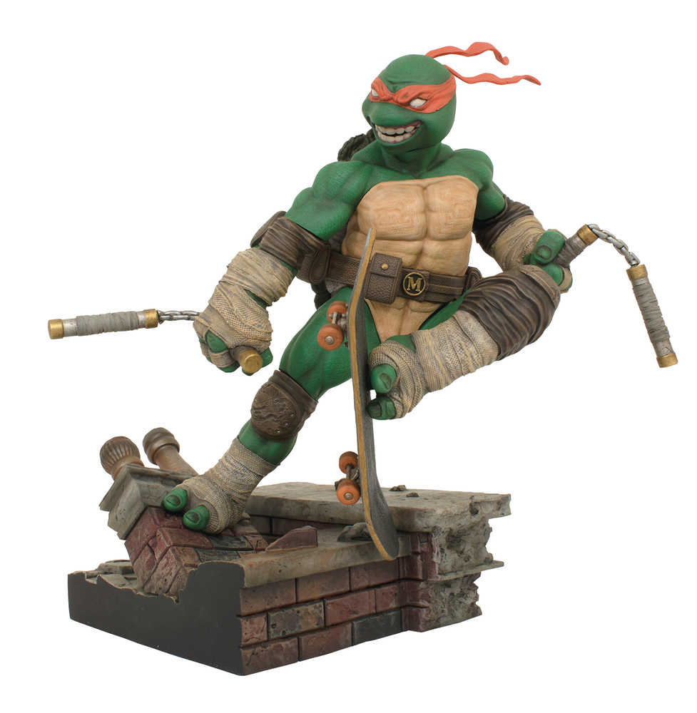 Teenage Mutant Ninja Turtles Gallery Deluxe Michelangelo PVC Statue | L.A. Mood Comics and Games