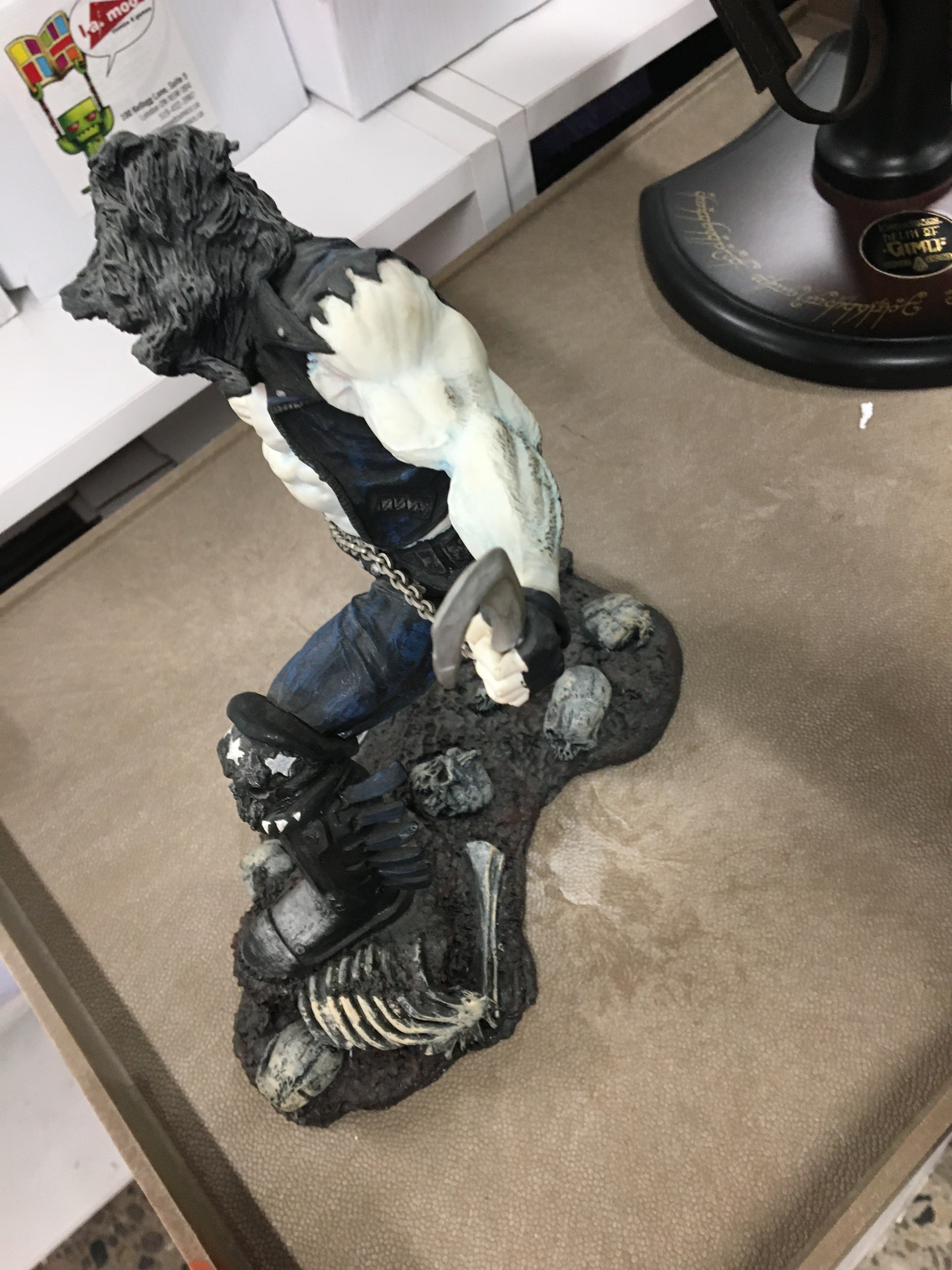 Lobo Statue Bowen Limited Edition Large Cold-cast | L.A. Mood Comics and Games