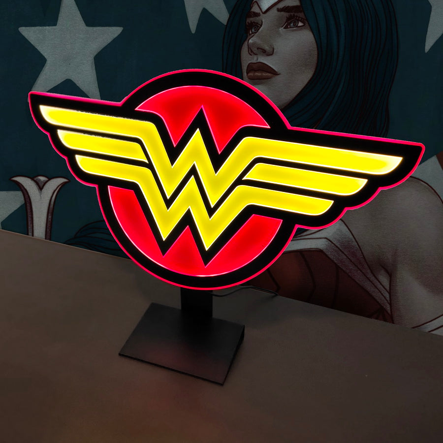 Wonder woman LED Wall Light (Regular) | L.A. Mood Comics and Games